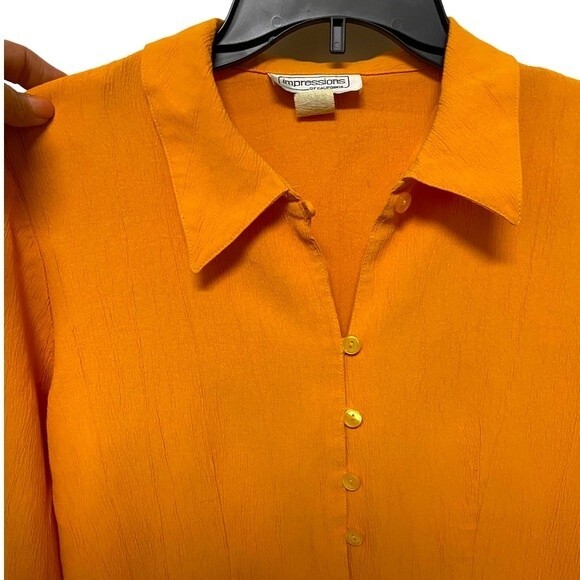 Impressions of California Women’s Blouse - Picture 3 of 7